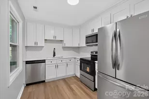 9828 Starwood Dr, Charlotte, NC 28215 - Photo 12