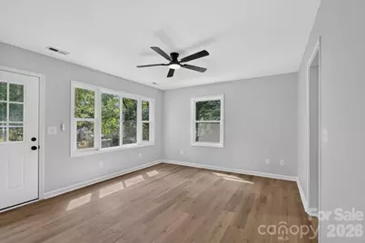 9828 Starwood Drive, Charlotte, NC 28215 - Photo 8