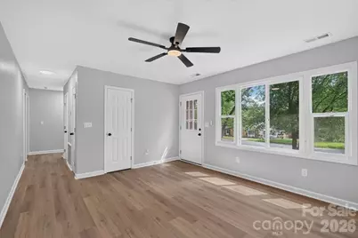 9828 Starwood Drive, Charlotte, NC 28215 - Photo 6