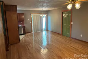 1008 Hopedale Dr, Lenoir, NC 28645 - Photo 10