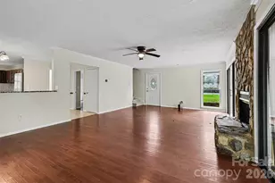 4066 Triton Dr, Tega Cay, SC 29708 - Photo 8