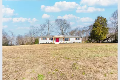 226 Hardin Circle, Grover, NC 28073 - Photo 2