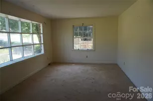 5214 Northview Dr, Hickory, NC 28601 - Photo 12