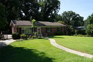 5214 Northview Dr, Hickory, NC 28601 - Photo 1
