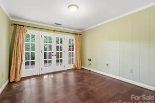 2035 Pinewood Cir, Charlotte, NC 28211 - Photo 26