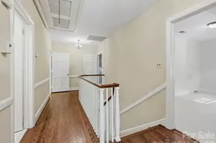 2035 Pinewood Cir, Charlotte, NC 28211 - Photo 14