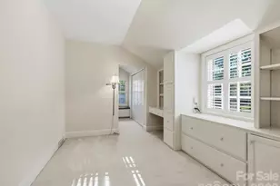 2035 Pinewood Cir, Charlotte, NC 28211 - Photo 18
