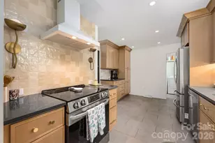 7735 Surreywood Pl, Charlotte, NC 28270 - Photo 2