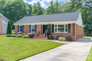 7735 Surreywood Pl, Charlotte, NC 28270 - Photo 34