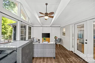 7400 Thorncliff Drive, Charlotte, NC 28210 - Photo 24
