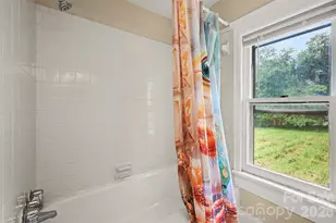 126 E Division Ave, East Spencer, NC 28144 - Photo 12