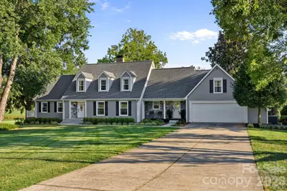 2593 Birdie Lane NE, Conover, NC 28613 - Photo 1