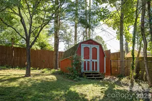 224 Lyndale Rd, Hendersonville, NC 28739 - Photo 28