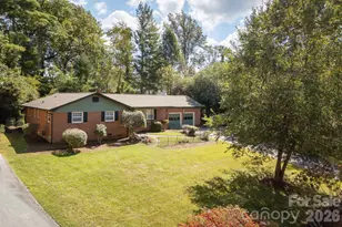 224 Lyndale Rd, Hendersonville, NC 28739 - Photo 32