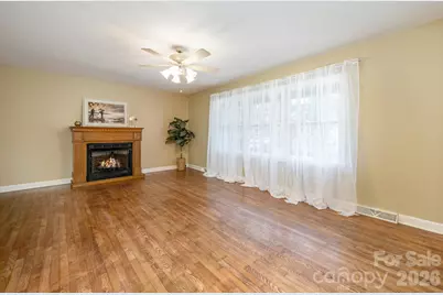 224 Lyndale Road, Hendersonville, NC 28739 - Photo 4