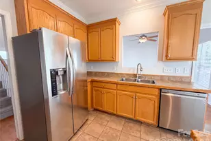 209 Silver Birch Ln, Mount Holly, NC 28120 - Photo 8