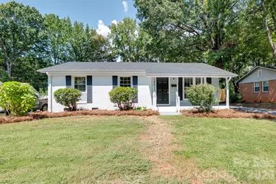 823 Farmcrest Drive, Charlotte, NC 28206 - Photo 1