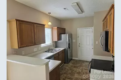 5325 Timbertop Lane, Charlotte, NC 28215 - Photo 4