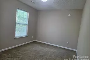 5325 Timbertop Ln, Charlotte, NC 28215 - Photo 20