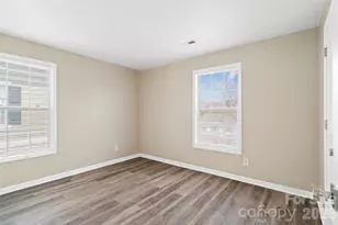 1134 Plaza Walk Dr, Charlotte, NC 28215 - Photo 20