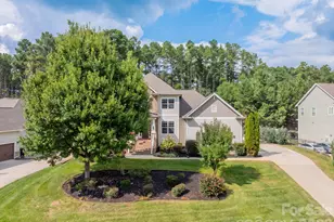 317 Holdsworth Dr, Mount Holly, NC 28120 - Photo 4