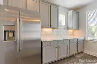 606 W End Dr, Charlotte, NC 28208 - Photo 22