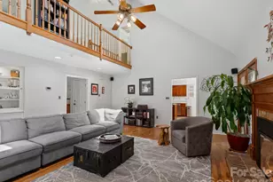 36 Windsong Dr, Fairview, NC 28730 - Photo 16
