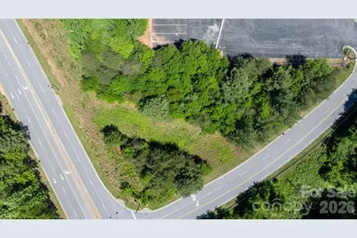 1610 1st Street W, Conover, NC 28613 - Photo 2