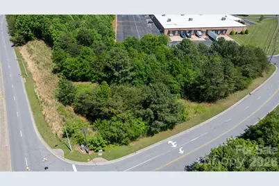 1610 1st Street W, Conover, NC 28613 - Photo 10