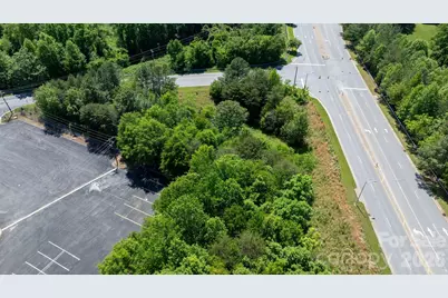 1610 1st Street W, Conover, NC 28613 - Photo 14