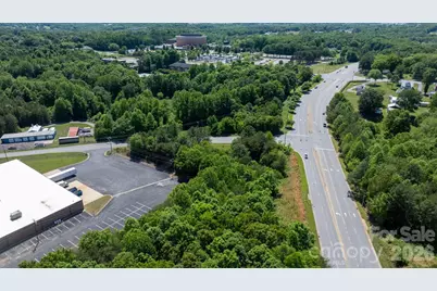 1610 1st Street W, Conover, NC 28613 - Photo 1