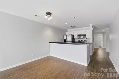 18705 Vineyard Point Lane #18705, Cornelius, NC 28031 - Photo 4