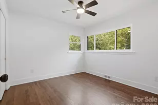 5701 Wilora Lake Rd, Charlotte, NC 28212 - Photo 16