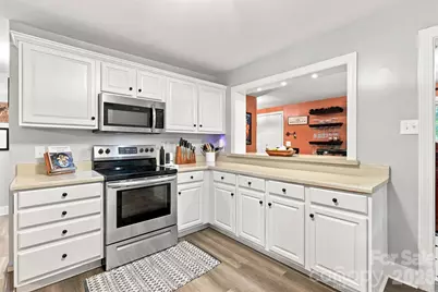208 Barron Park, York, SC 29745 - Photo 12