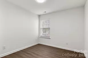 1940 Waters Trail Dr, Charlotte, NC 28216 - Photo 28