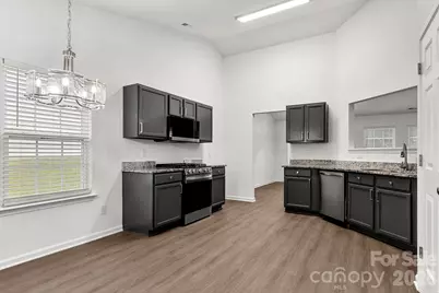 1940 Waters Trail Drive, Charlotte, NC 28216 - Photo 18