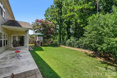 325 Mount Side Way, Fort Mill, SC 29715 - Photo 16