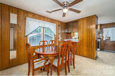 1306 11th Avenue SE, Hickory, NC 28602 - Photo 38