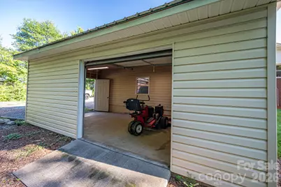 1306 11th Avenue SE, Hickory, NC 28602 - Photo 22