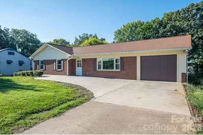 1306 11th Avenue SE, Hickory, NC 28602 - Photo 10