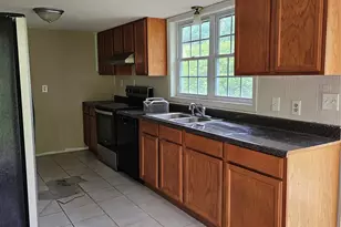 656 Water St, Bakersville, NC 28705 - Photo 34