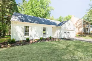 8805 Golf Ridge Dr, Charlotte, NC 28277 - Photo 2