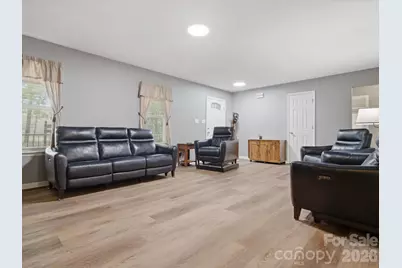 155 S Grandview Road, Clover, SC 29710 - Photo 6
