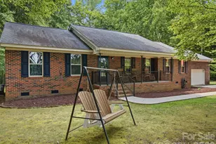 155 S Grandview Rd, Clover, SC 29710 - Photo 2