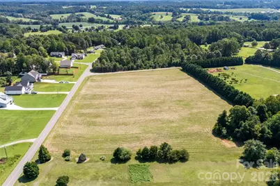 146 Rimrock Road, Harmony, NC 28634 - Photo 8