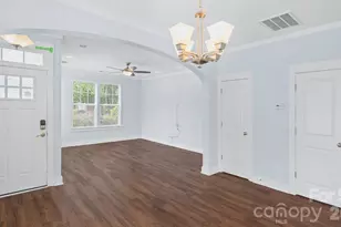 3134 Bending Birch Pl, Charlotte, NC 28206 - Photo 6