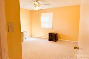 301 Starmount Dr, Statesville, NC 28677 - Photo 30