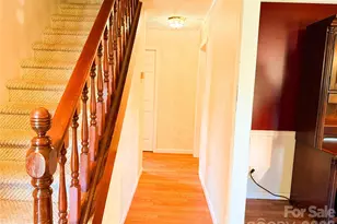 301 Starmount Dr, Statesville, NC 28677 - Photo 4