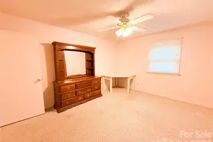 301 Starmount Dr, Statesville, NC 28677 - Photo 28
