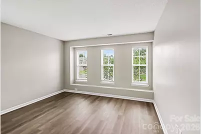 4022 Houldsworth Drive, Charlotte, NC 28213 - Photo 10